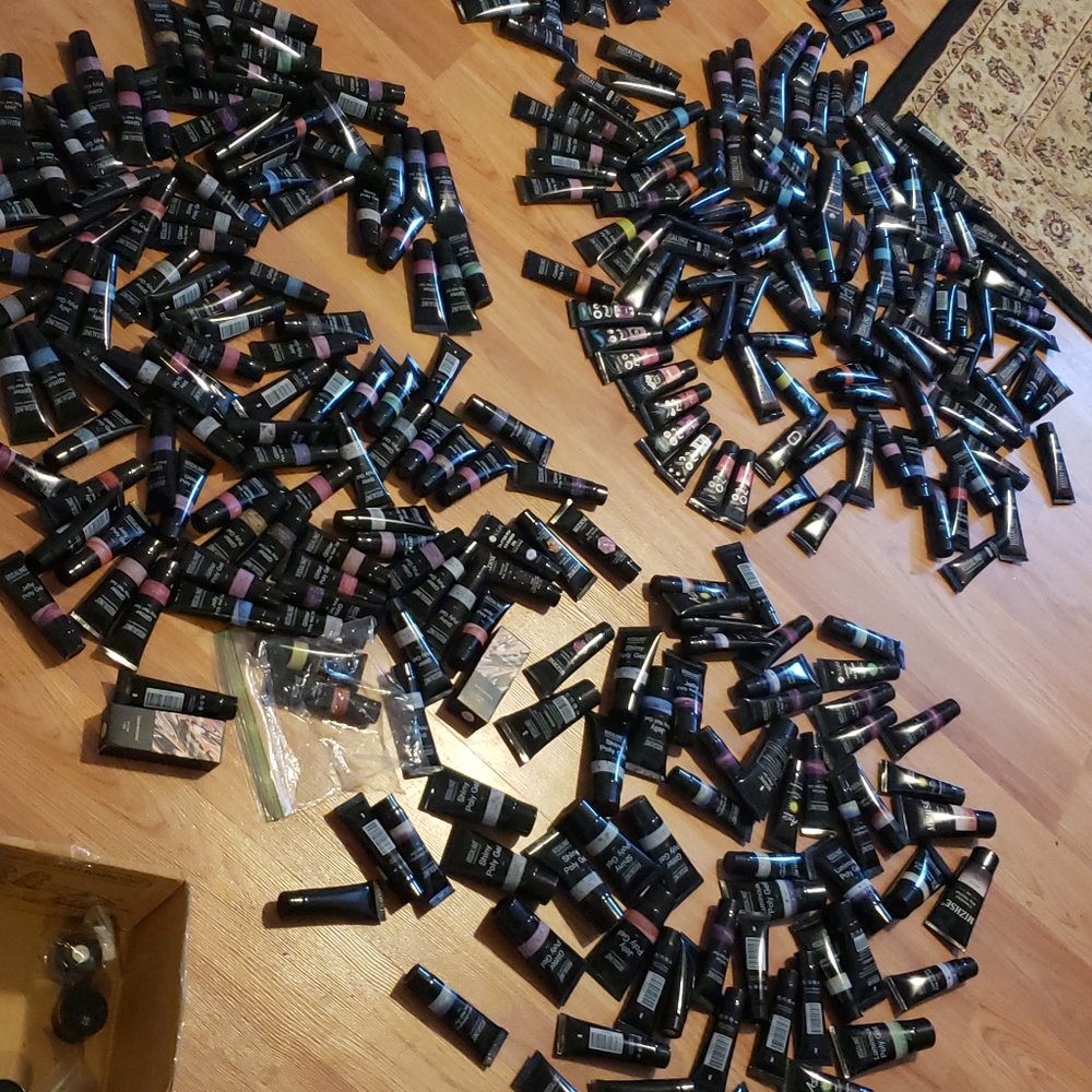 5 half oz tubes for 20 or 5 1 oz tubes for 30